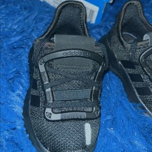 Infant sneakers size 5c Adidas with Box